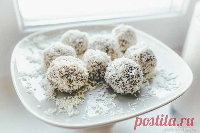 Полезные и вкусные сыроедные «Рафаэлло»