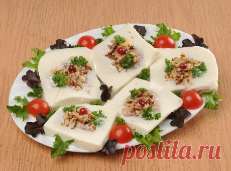 Мясное заливное с очень неожиданным ингредиентом. Получается вкусно