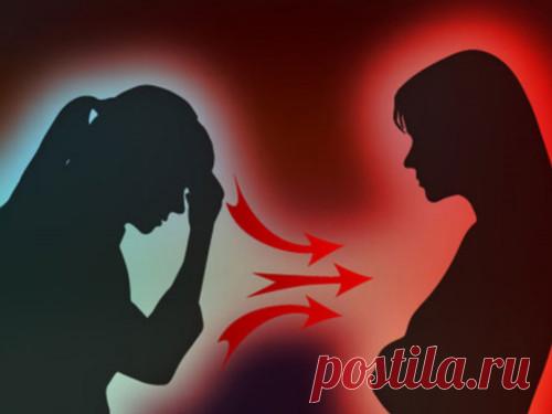 5 типов людей, которые «съедают» энергетику и воруют благополучие Вокруг нас полным-полно энергетических вампиров, которые в той или иной степени питаются нашими силами. Всего существует пять типов таких людей, в общении с которыми нужно придерживаться некоторых важных правил.