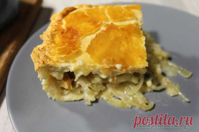 Луковый пирог. Вкусный, быстрый и недорогой пирог из лука и плавленых сырков.