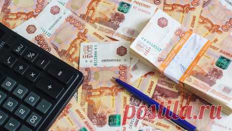В Астрахани мужчина взял в кредит 13 млн рублей и &quot;инвестировал&quot; их в мошенников. В Астрахани предприниматель побил антирекорд региона, отдав аферистам около 17 миллионов рублей. Об этом сообщает управление МВД по региону. По словам самого пострадавшего, неизвестные написали ему в мессенджере и предложили заработать на ...