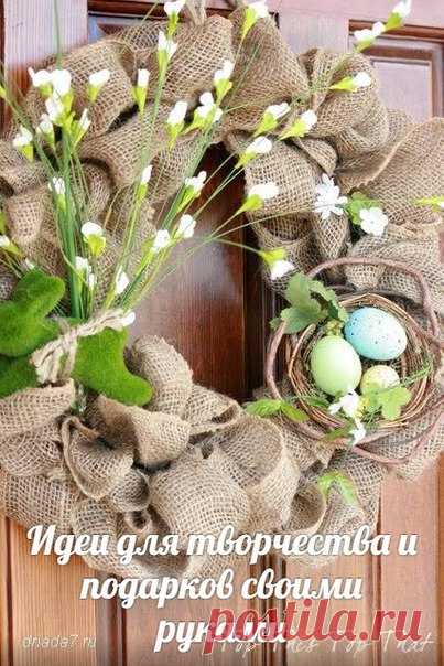 Пасхальный венок из мешковины
