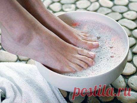 Вот что произойдет, если подержать ноги в уксусе. Делаю так каждый вечер! - Интересно всем