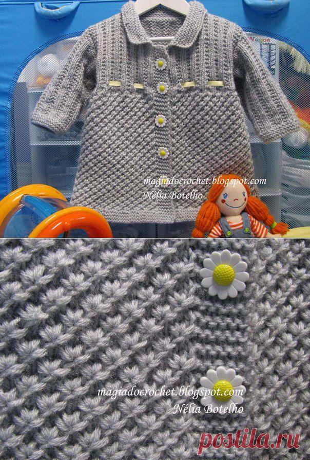 Вязание спицами. Тёплое вязаное пальто и шапочка для девочки