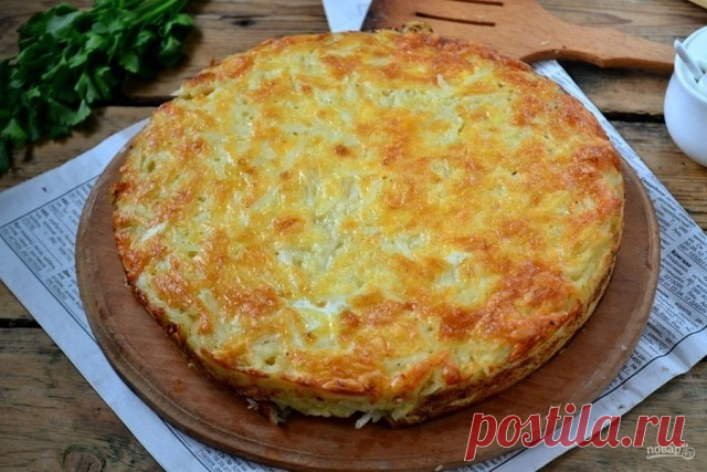 Запеканка из тертого картофеля с сыром и чесноком
Предлагаю вам рецепт, как приготовить запеканку из тертого картофеля с сыром и чесноком, он вам непременно понравится. Ведь блюдо готовится очень просто и достаточно быстро. Такая запеканка подойдет, чтобы накормить семью из четырех или даже пяти человек! В запеканку можно также добавить фарш, грибы, овощи, но чистый картофельный вариант мне нравится больше всего. Поэтому для начала предлагаю приготовить именно его.
Ингреди...