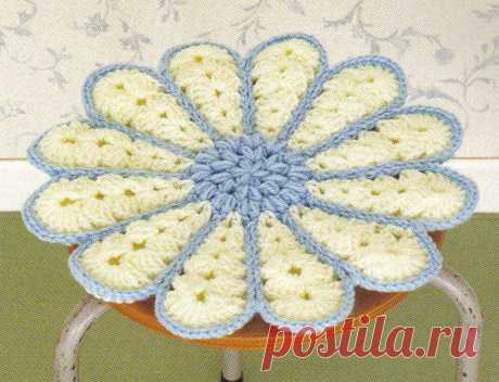 Три хобби ( батик, вязание, рукоделие)