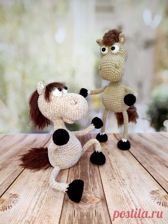 PDF Просто Конь крючком. FREE crochet pattern; Аmigurumi toy patterns. Амигуруми схемы и описания на русском. Вязаные игрушки и поделки своими руками #amimore - лошадь на проволочном каркасе, лошадка из обычной пряжи, конь.