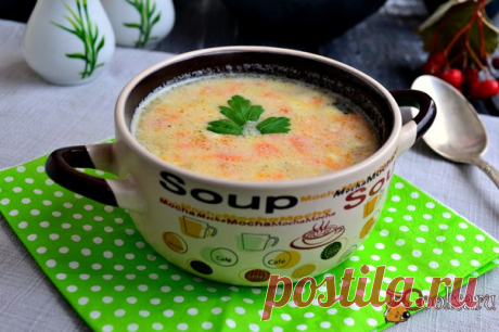 Картофельно-морковный суп с сыром Картофельно-морковный суп с сыром - простое и очень вкусное первое блюдо для разнообразия вашего повседневного стола. Суп получается легким, но сытным. Обязательно попробуйте, вам понравится это блюдо!