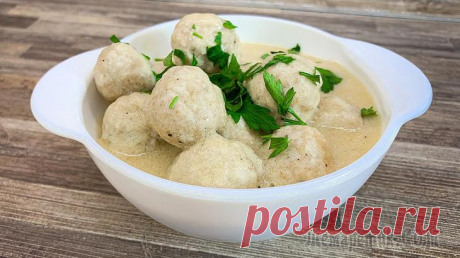 Тефтели из куриной грудки со сливочным соусом Тефтели из куриной грудки.Рецепт:Куриные грудки — 400 г.Панировочные сухари — 4 ст.лСливочное масло — 75 г.Молоко — 200 мл.Мука — 1 ст.лСоль, перец, мускатный орех — по вкусуПОДРОБНЫЙ ВИДЕО-РЕЦЕПТ:Пош...