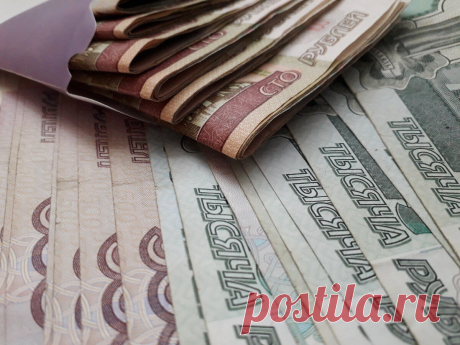 В каких случаях 100% не стоит давать деньги в долг, учимся на моих ошибках | Гид по экономии | Яндекс Дзен