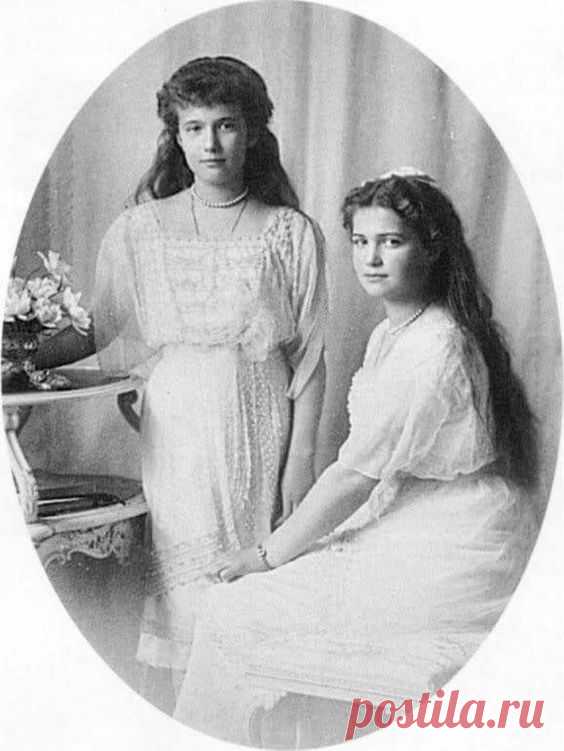 Anna Laurendet сохранил(а) Пин на доску Romanovs ~ The Siblings -  The Grand Duchesses Anastasia and Maria Nikolaevna Romanova of Russia. "AL"   |  Pinterest • Всемирный каталог идей