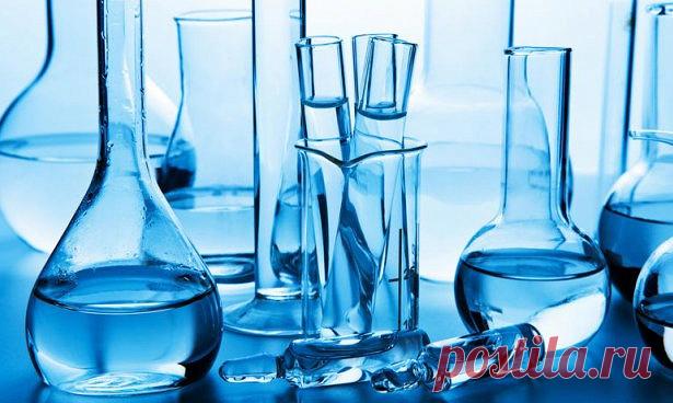 Найдено необычное средство лечения рака Препарат пазопаниб лишает раковые клетки устойчивости к действию лекарств. Ангиосаркомы — редкие злокачественные сосудистые опухоли с агрессивным развитием. В настоящее время наряду с хирургическим удалением используются лучевая и химиотерапия. Однако сосудистые опухоли плохо откликаются на такое лечение. Группа ученых из университесткой больницы Гёттингена (Германия) разработали принципально новый подход, которые делает химиотерапию...