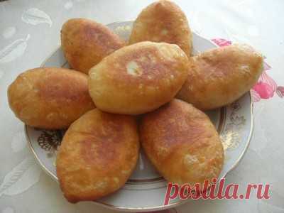 Жареные пирожки с капустой