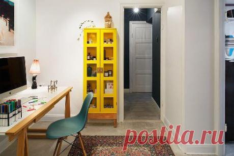 Яркие вкрапления.