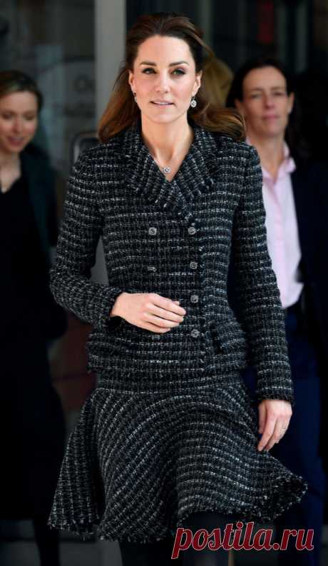 Кейт Миддлтон в твидовом костюме Dolce & Gabbana | VestiNewsRF.Ru