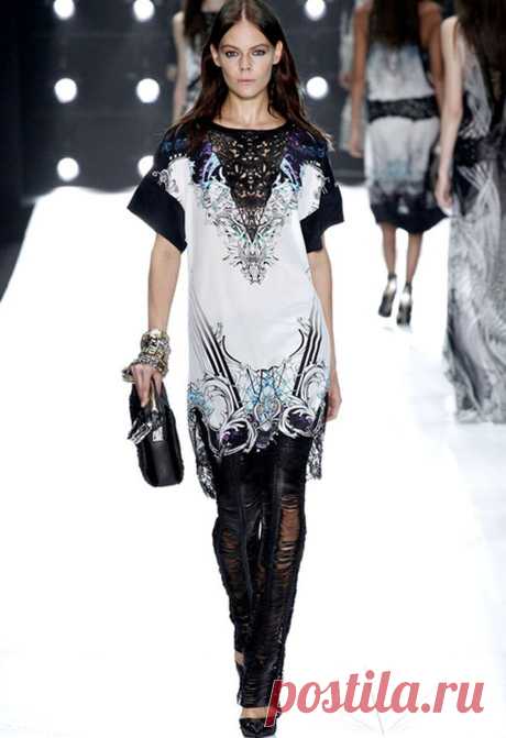 Арт № WOM 028
Платье Roberto Cavalli   
Материал: кружево (65% хлопок, 35% полиэстер)
Размеры S,M,L,XL.
Цвет:оранжевый,голубой