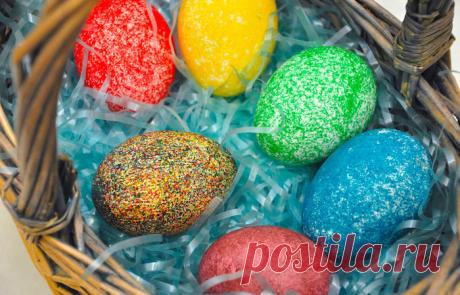 Просто и необычный способ покраски пасхальных яиц — Мания.инфо