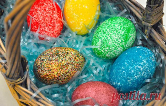 Просто и необычный способ покраски пасхальных яиц — Мания.инфо