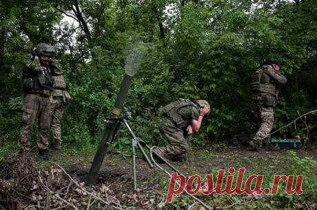 В ЛНР уничтожен пункт управления наемников. Сводка СВО на вечер 12 августа. Наступление российской армии развивается в районе Синьковки и Петропавловки, за сегодня взято 17 украинских опорных пунктов.