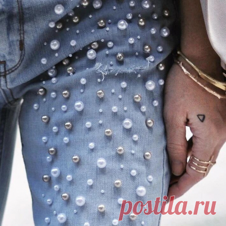 Модная одежда, расшитая бусинами, бисером и стразами