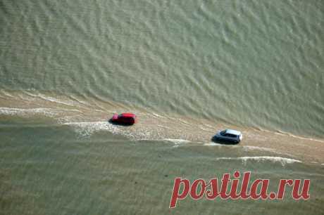 Удивительная дорога, дважды в сутки уходящая под воду: