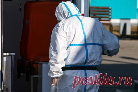 Прикинувшийся врачом ради ухода за бабушкой россиянин заявил о шквале критики. Житель Томска, который ради ухода за бабушкой прикинулся врачом, после огласки в СМИ столкнулся с критикой. Его поступок начали преподносить как хайп. Молодой человек признался, что просил местных журналистов скрыть его лицо в сюжете. После всей истории отношение медиков к родственнице россиянина поменялось.