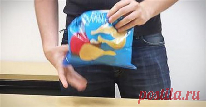 This Guy's Method Of Sealing Chips Is Genius! I've Been Doing It Wrong My Whole Life. | Diply