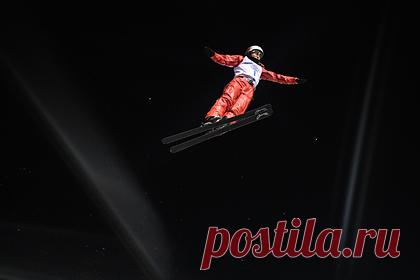 Стало известно о задержании в Белоруссии чемпионки мира по лыжному фристайлу. Чемпионка мира по лыжному фристайлу из Белоруссии Александра Романовская находится в Партизанском РУВД Минска. Об этом сообщил Фонд спортивной солидарности. Как стало известно организации, спортсменку задержали в среду, 10 ноября, после тренировки. Причины произошедшего выясняются.