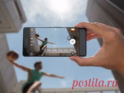 Новый CMOS-сенсор Sony обладает собственной оперативной памятью Освоение новых технологий позволяет компаниям размещать всё больше электронных компонентов в меньших по габаритам корпусах. Особенно это заметно в смартфонах. Именно благодаря современным технологиям Sony смогла создать мобильный трёхслойный CMOS-сенсор с технологией обратной подсветки, оборудованный собственной DRAM-памятью. Это позволит повысить скорость работы датчика во время съёмки. Самое удивительное то, что Sony смогла…