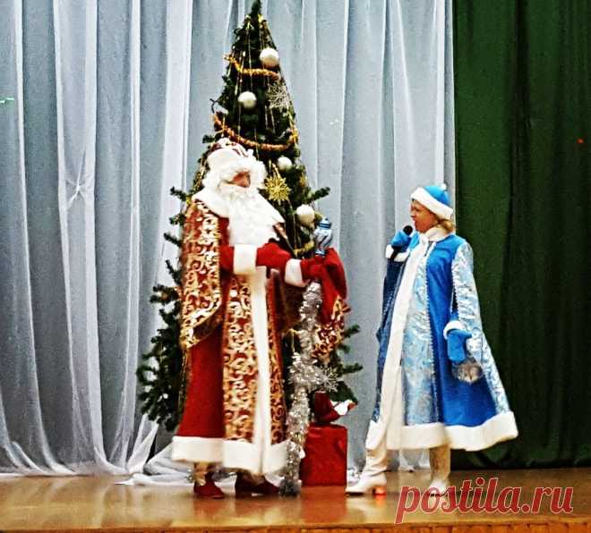 Публикация Кремёнки online в Instagram • Дек 17 2017 в 3:52 UTC 14 отметок «Нравится», 1 комментариев — Кремёнки online (@krinfg) в Instagram: «🎄Конкурс Дедов Морозов и Снегурочек🎉 Было весело и интересно! 🎄 Подробности в 