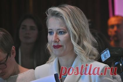 Собчак раскритиковала бывшую участницу Pussy Riot за шутку о Дугиной. Ксения Собчак раскритиковала бывшую участницу Pussy Riot Люсю Штейн за шутку о смерти журналистки и общественного деятеля Дарьи Дугиной. В своем Telegram-канале она назвала высмеявшую гибель Дугиной экс-участницу Pussy Riot людоедом. Она упрекнула Штейн в том, что та «радуется смерти гражданской девушки».