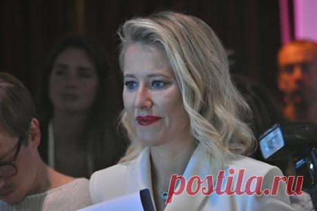 Собчак раскритиковала бывшую участницу Pussy Riot за шутку о Дугиной. Ксения Собчак раскритиковала бывшую участницу Pussy Riot Люсю Штейн за шутку о смерти журналистки и общественного деятеля Дарьи Дугиной. В своем Telegram-канале она назвала высмеявшую гибель Дугиной экс-участницу Pussy Riot людоедом. Она упрекнула Штейн в том, что та «радуется смерти гражданской девушки».