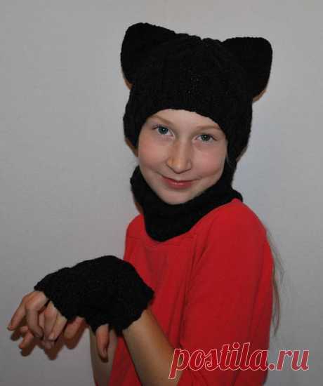 Set Of Cat hat and snood, Cat ear hat, Cat beanie, Cat ear beanie, Kitty hat, gift for child, Hand knitted snood, Handmade, Knitted cat hat Beautiful set of cat hat and snood! A good gift for your favorite kittens. Handmade with care and yarn of soft wool. Soft wool blend (25% wool 75% acrylic)  The set is designed for head of 52-54 cm (20-21 inches)  Hand wash in cold water, not wring out and lay out to dry.  Prepared to ship.  Thank you for your time and welcome back!  A...