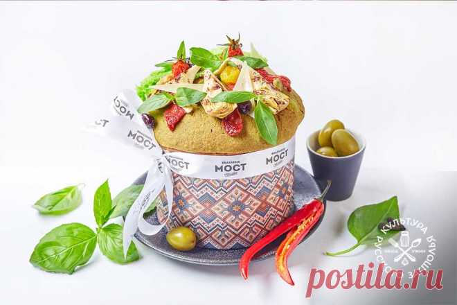Рецепт кулича № 31 от шеф-повара ресторана «Brasserie Мост» | Культура застолья   Print Кулич соленый Ресторан Brasserie Мост Блюдо Кулич Ингредиенты Кулич: 200 гр - Мука 3 шт - Яйцо 100 гр - Сахар 60 гр - Масло сливочное 100 гр - Молоко 15 гр - Дрожжи 3 гр - Соль Начинка: 20 гр - Помидоры вяленые 100 гр - Артишоки маринованные 20 гр - Маслины …