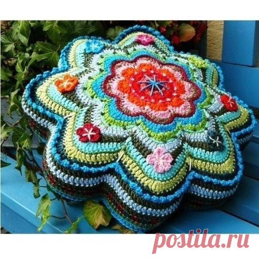 ЯРКИЕ ЗВЕЗДНЫЕ ПОДУШЕЧКИ, ВЯЗАНЫЕ КРЮЧКОМ