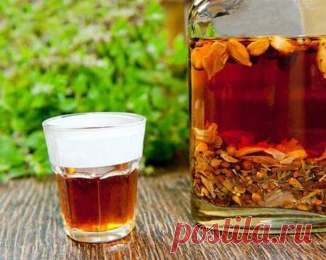 Как «пить горькую» по-русски? Всё о старинной горькой настойке «Ерофеич»!