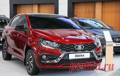 Проект сборки Lada Iskra в Санкт-Петербурге вышел на финальную стадию подготовки. В течение лета 2025 года в городе на 200 машинокомплектах автомобиля отрабатывались технологические операции
