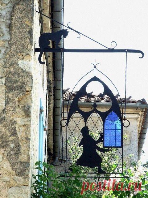 Пин на доске Shop Signs