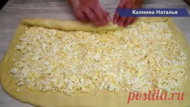Стакан кефира, мука и творог! Обалденная вкуснятина на столе - слоистый пирог!