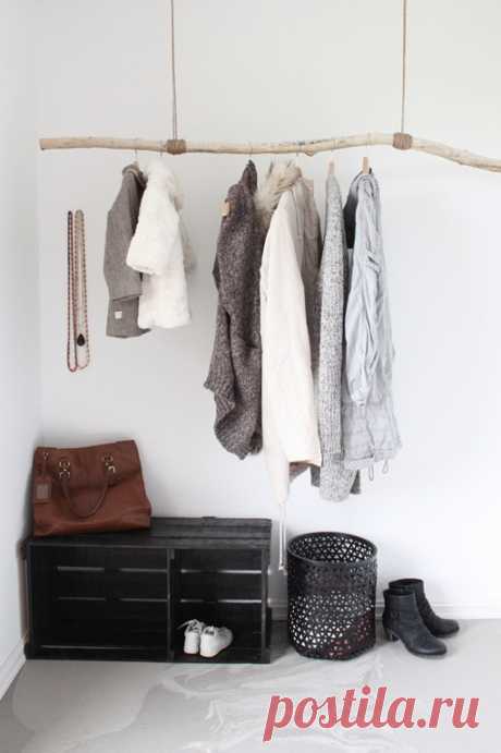 10 DIY Projects & Ideas for Your Entryway