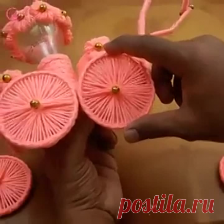 Необычные поделки из ниток!