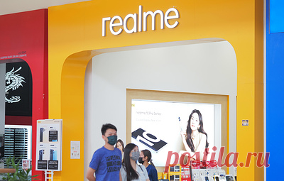 "Ъ": Tecno и Realme планируют открыть магазины в России. По данным газеты, фирменные магазины китайского вендора Infinix в России открывать пока не планируют