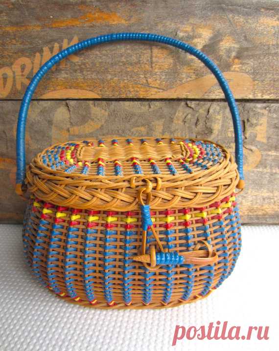 Vintage Wicker Sewing Basket with Blue Handle от corrnucopia