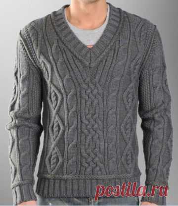 Вяжем мужской джемпер спицами по схемам и описанием работы