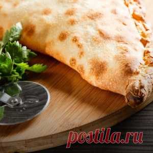 Кальцоне с мясом и сыром