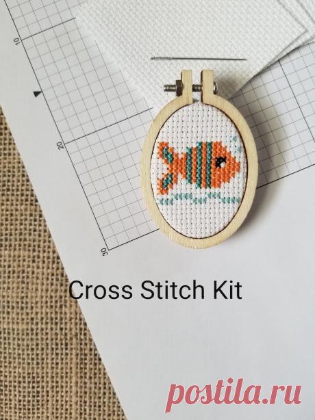 Counted Cross Stitch Kit Fish Mini - Etsy España
