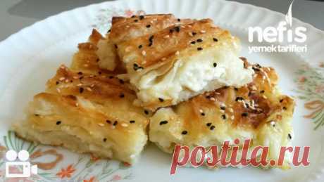 Kremalı Kırma Börek Tarifi - Nefis Yemek Tarifleri Videolu anlatım Kremalı Kırma Börek Tarifi nasıl yapılır? 6.081 kişinin defterindeki Kremalı Kırma Börek Tarifi'nin videolu anlatımı ve deneyenlerin fotoğrafları burada. Yazar: Ebru Mutfakta