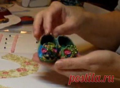 и для куклы.
Выкройка и мастер-класс от Diane Morello.
+++++++++++++++++++++++++++++++++++++
❀ Архивированная тема ТЕКСТИЛЬНАЯ КУКЛА 
http://ok.ru/svamimaste/topics/697777770?st.cmd=altGroupForum&st.tagId=697777770&st.groupId=54544642801684&st.referenceName=svamimaste&st._aid=AltGroup_TopicTagMainPage   
  и архивированная тема 
❀процесс создания куклы❀  http://ok.ru/svamimaste/topics/437414084?st.cmd=altGroupForum&st.tagId=437414084&st.groupId=54544642801684&st.referenceN...