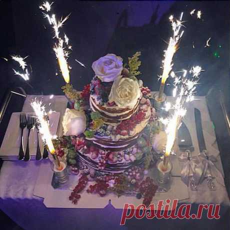 Свадебный торт.
