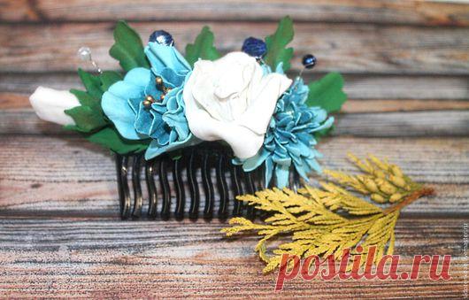 Купить Гребень для волос с розами из фоамирана голубые белые розы - голубой, гребень для волос